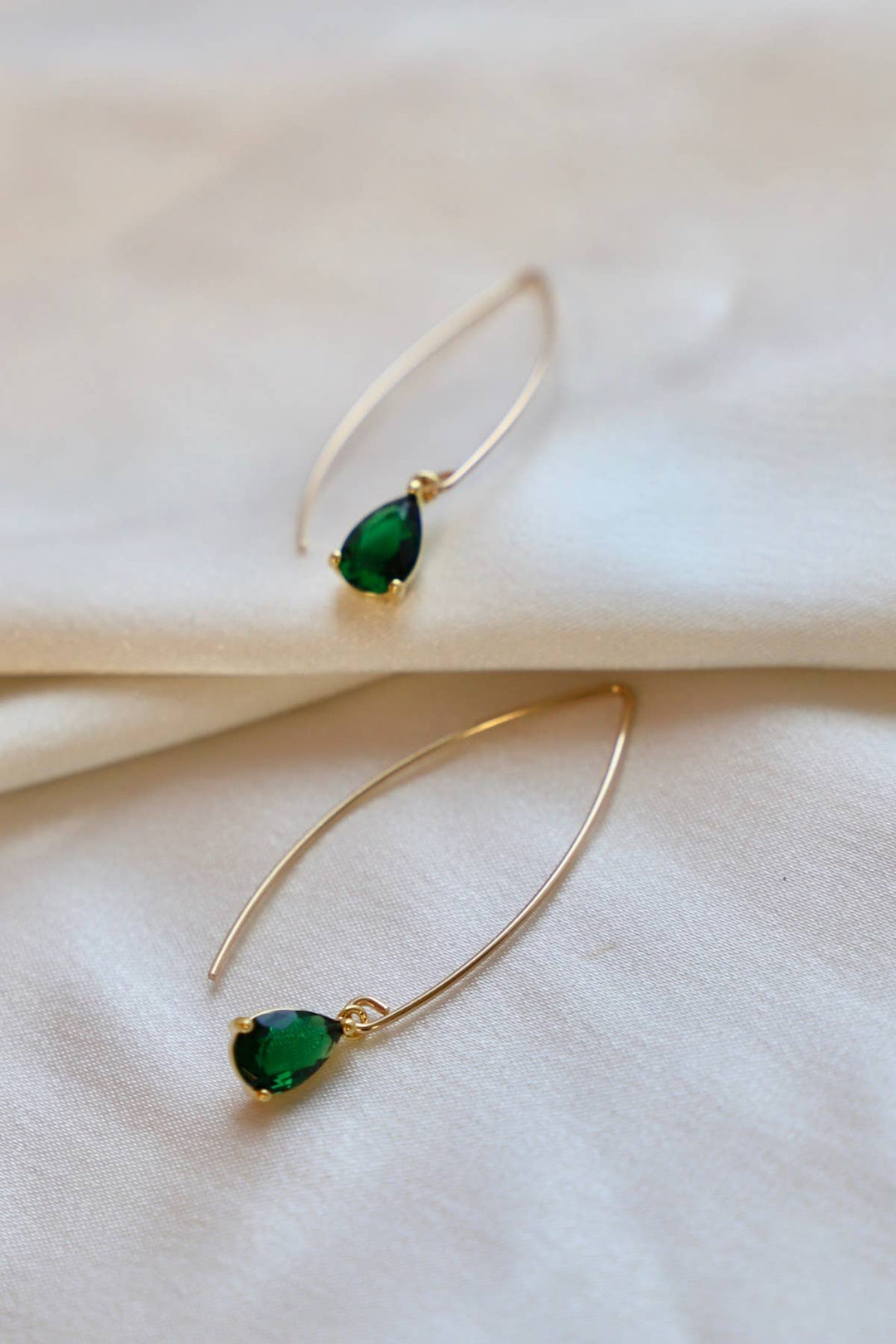 E1643EMG Gold Earrings-Emerald Teardrop