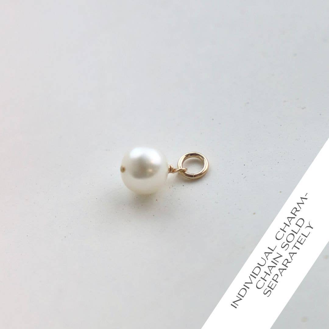 Charm-Freshwater Pearl Gold