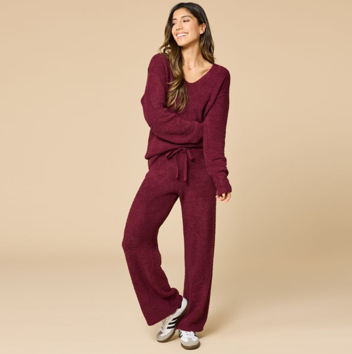Women's Solid Marshmallow V-Neck Lounge Set