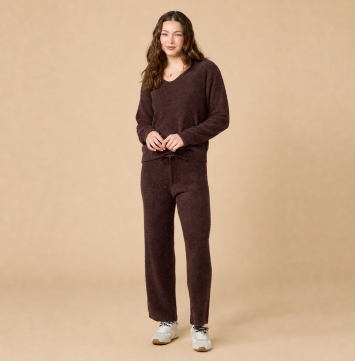 Women's Solid Marshmallow V-Neck Lounge Set