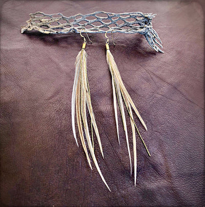 FREEBIRDS COLLECTION: Mini Feather Earrings - Champagne