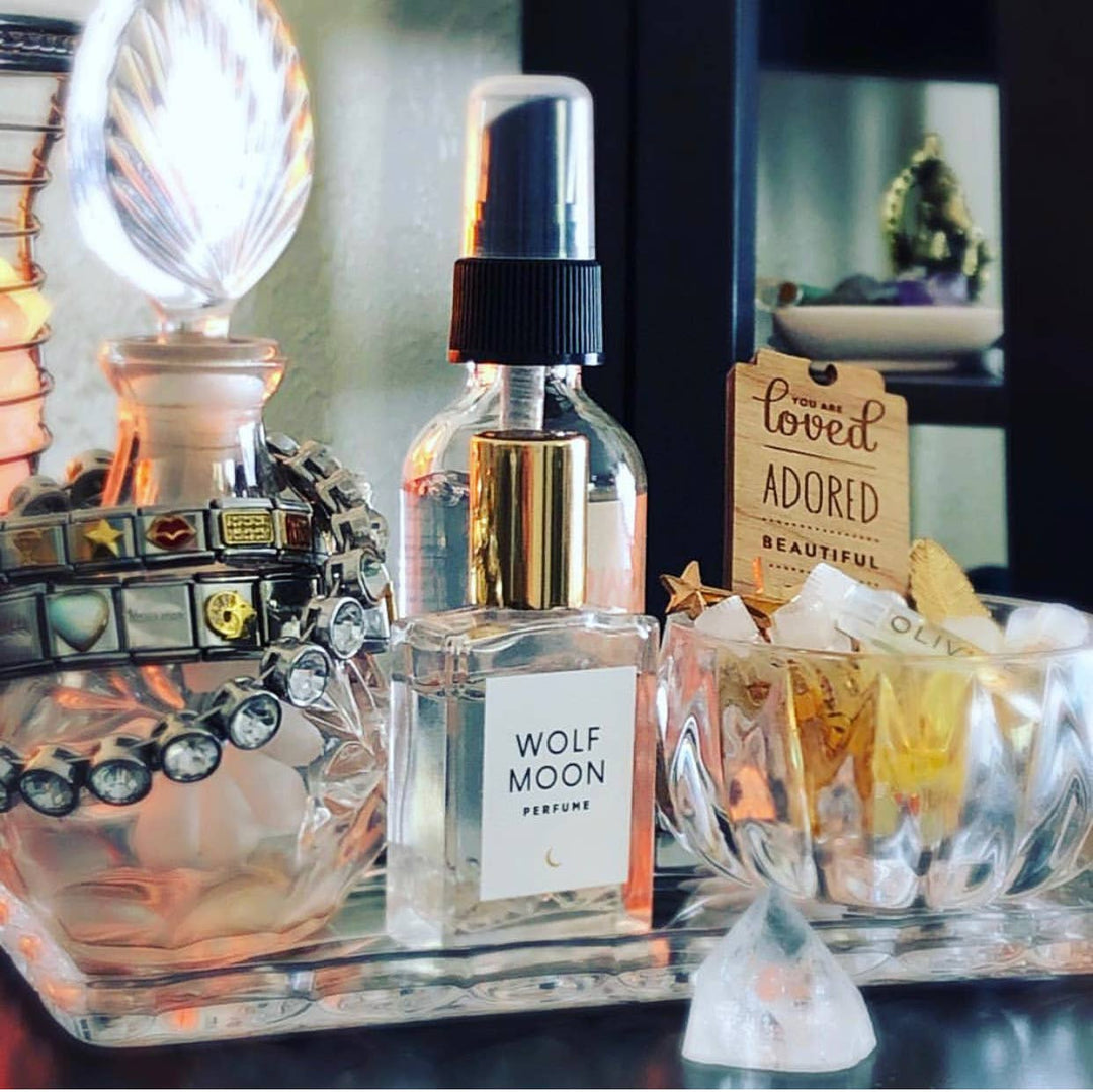 Wolf Moon store Perfume