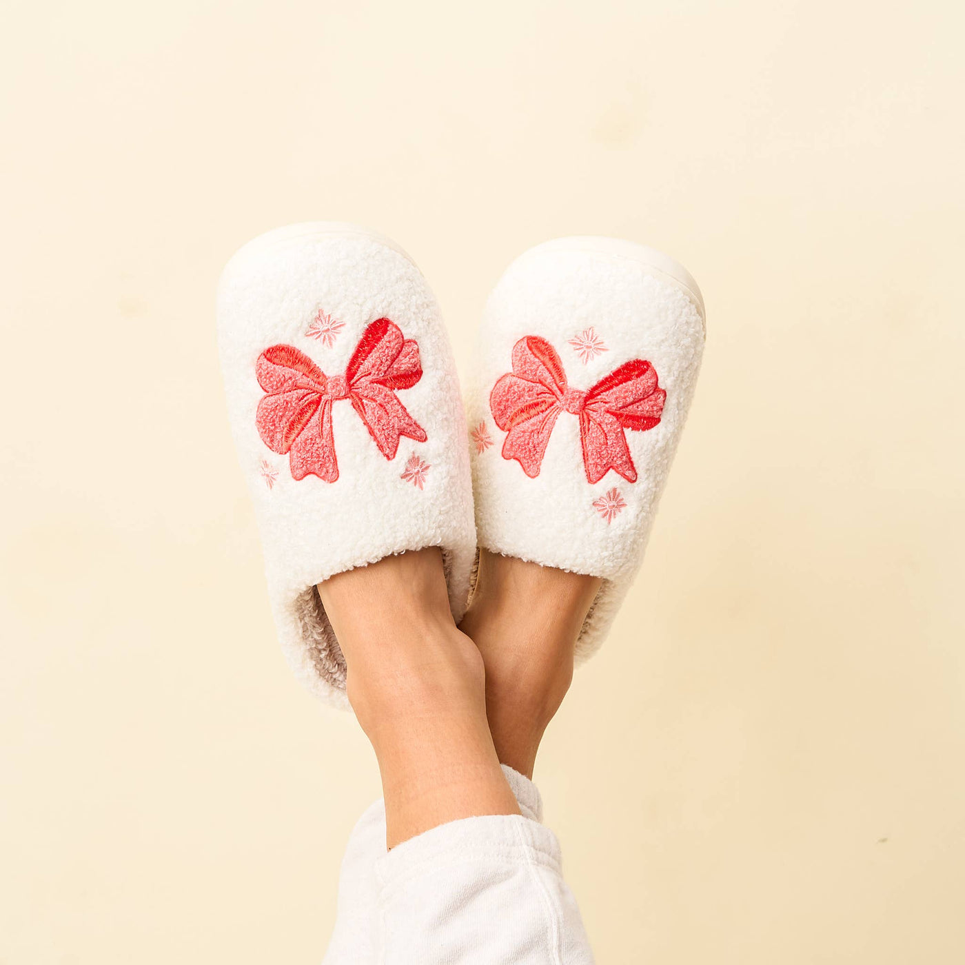 Fuzzy Holiday Slippers - Bow