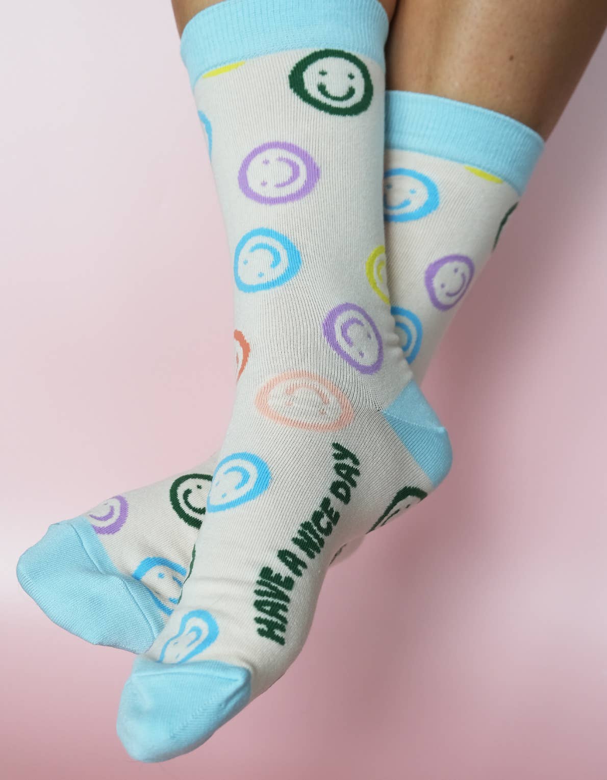 100% Cotton Women's Crew Socks-Smiley