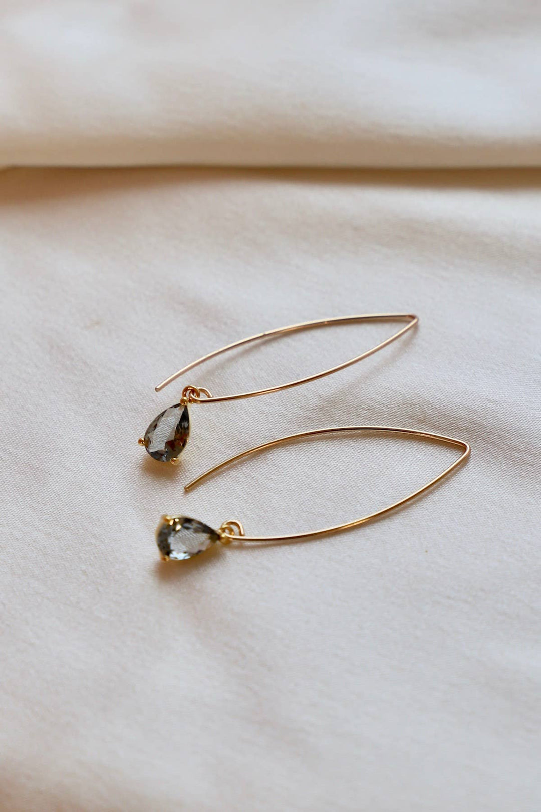 E1643CHAR Gold Earrings-Charcoal Teardrop