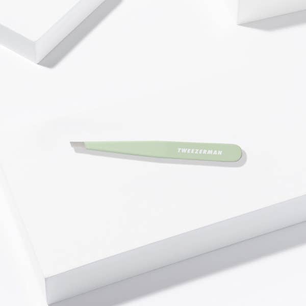 Tweezerman Pistachio Full Slant Tweezer