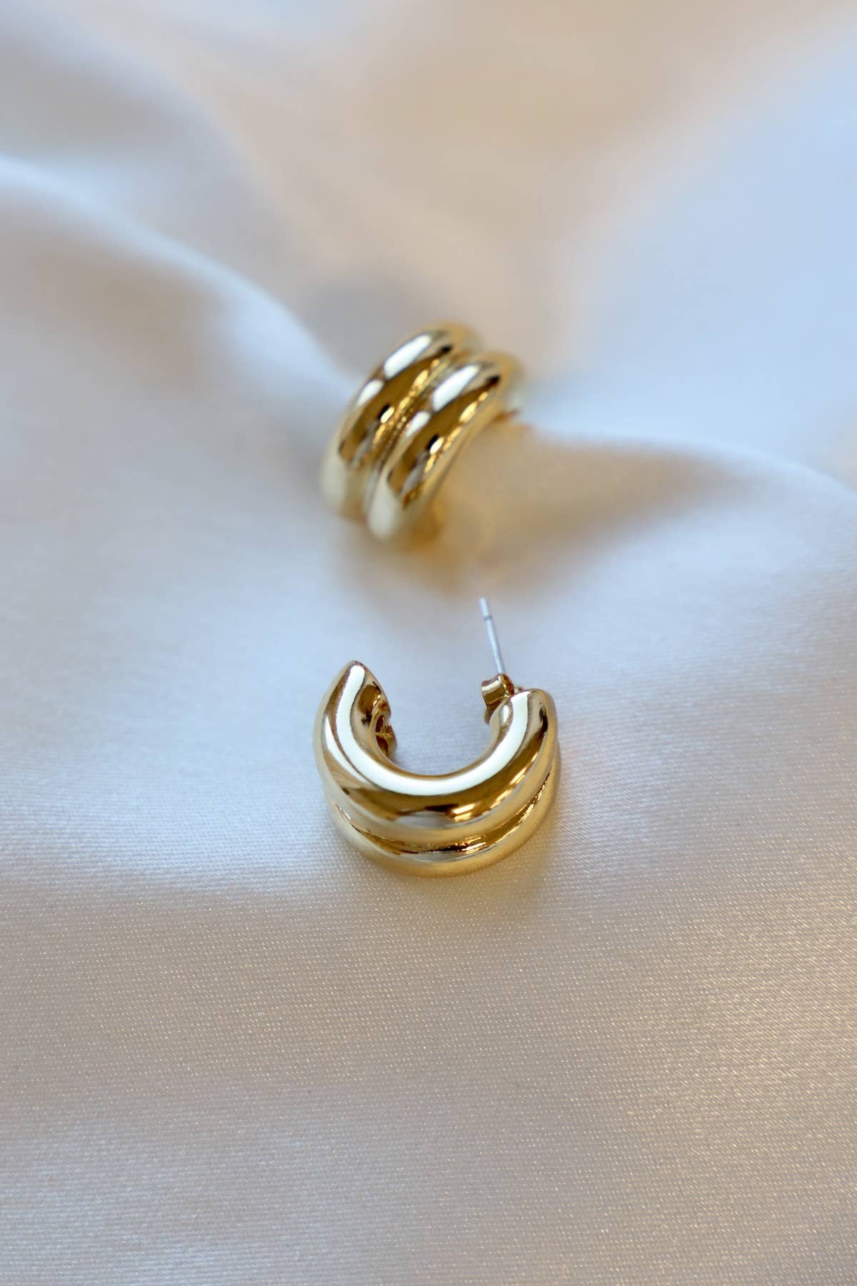 E1605G Gold Earrings-The Nines Chunky Double Hoops