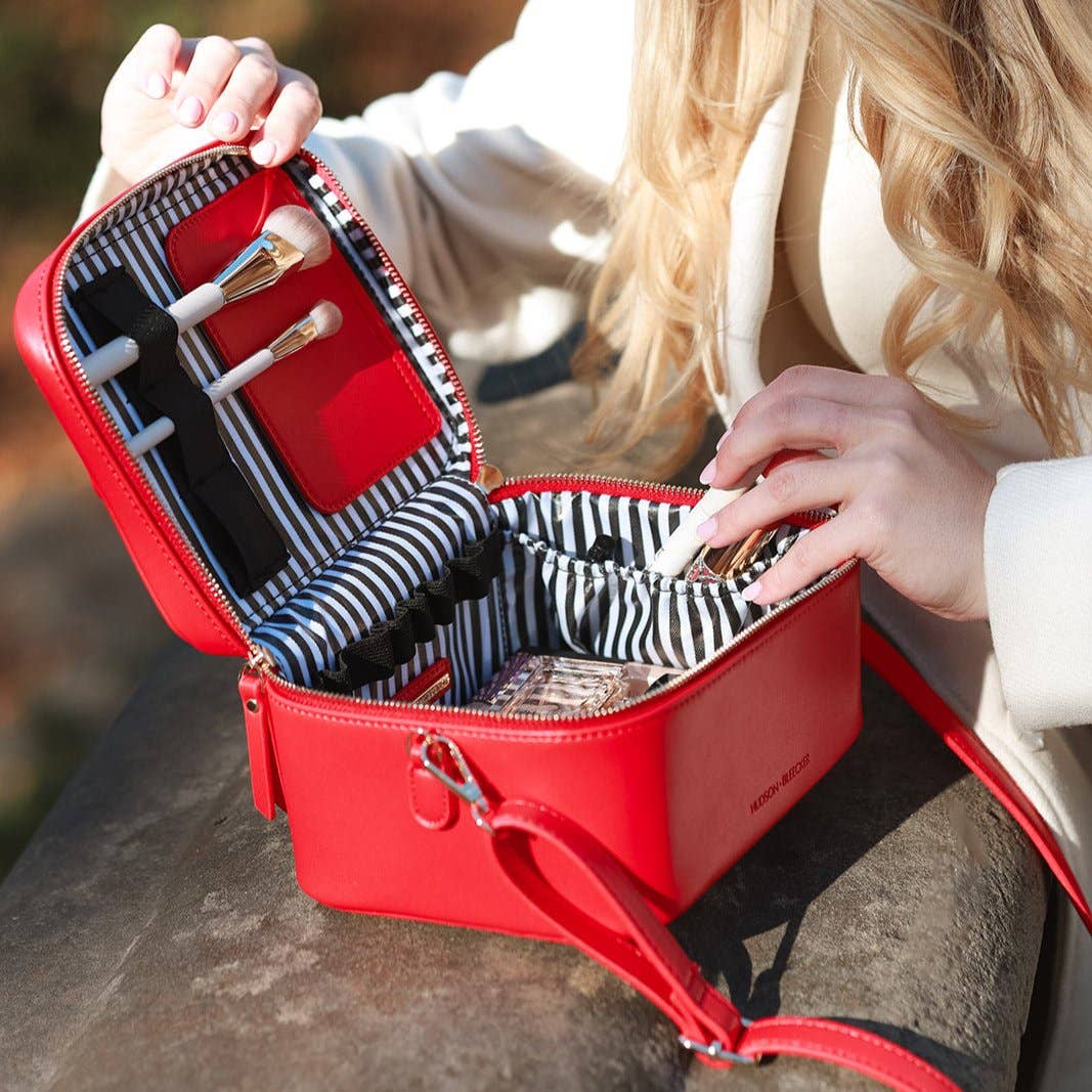 Jetsetter Train Case - Red