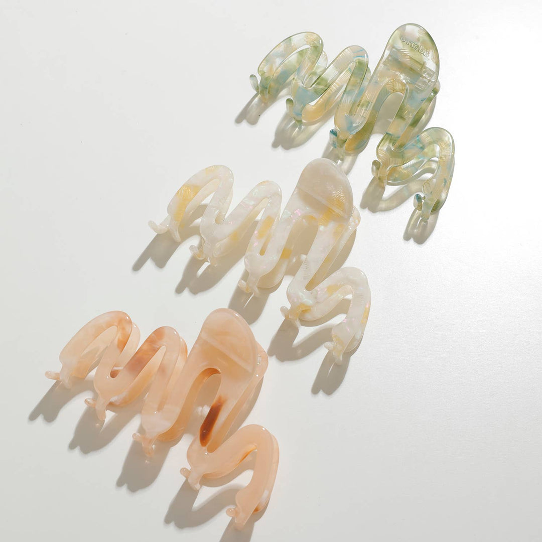Willow Garden | Large Squiggle Claw Clip