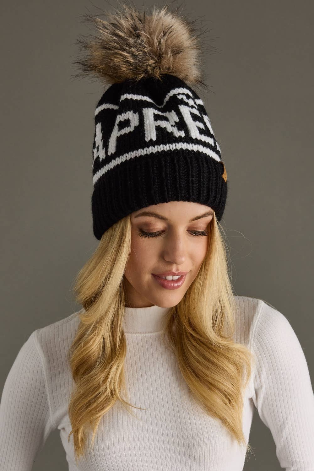 Pom Hat-Black & White Apres
