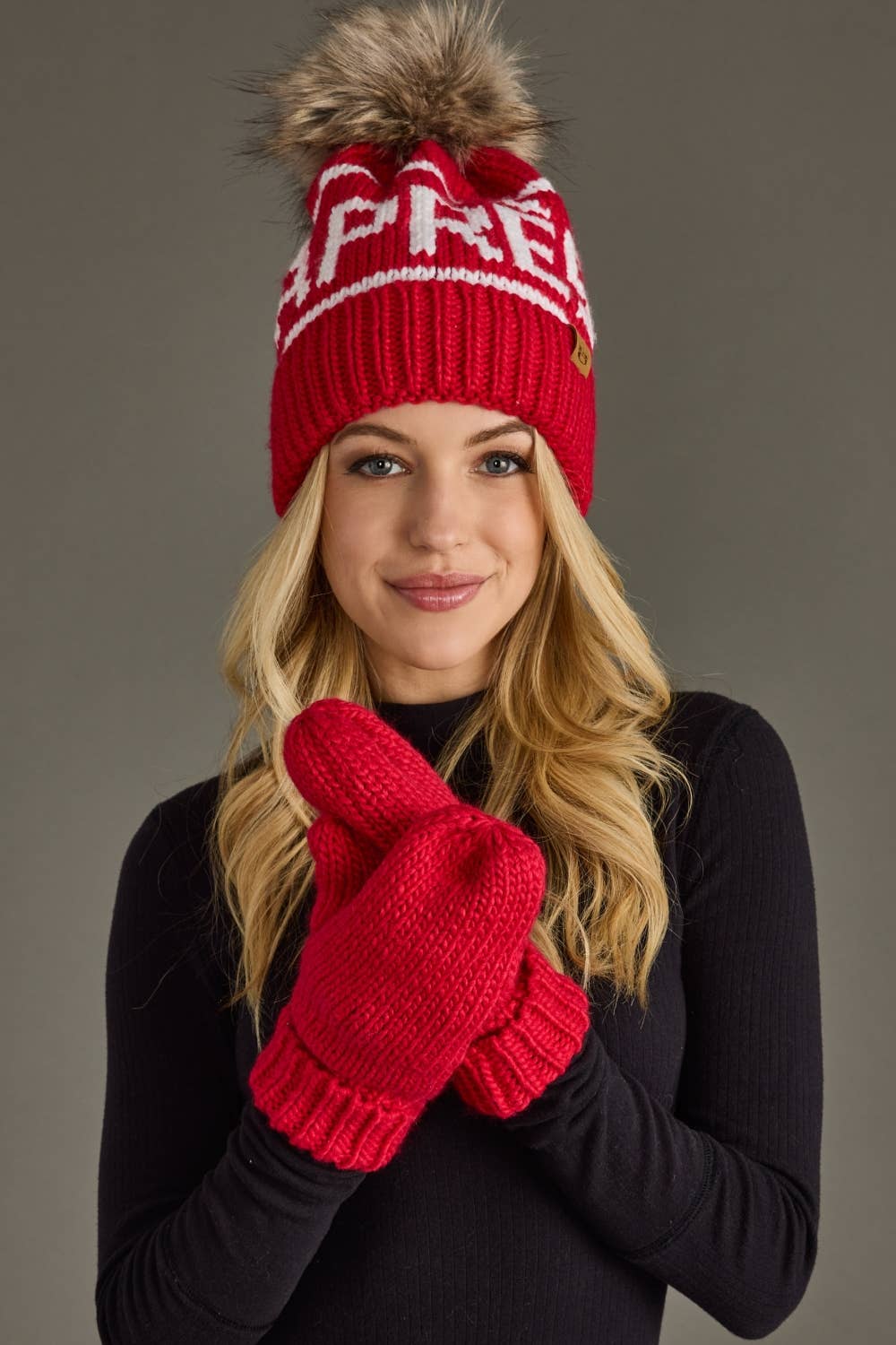 Pom Hat-Red & White Apres