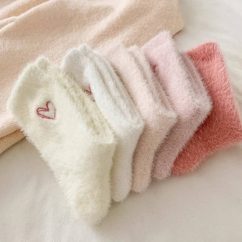 Cute Heart Embroidery Fuzzy Plush Socks DP25H516