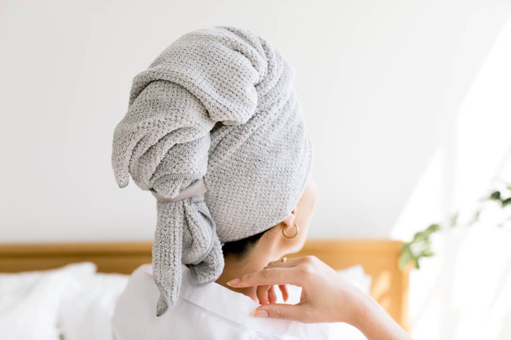 VOLO Hero Hair Towel- Luna Gray Luxe Tube