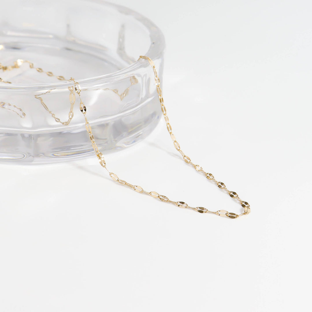 Stainless Steel Lip Chain Necklace