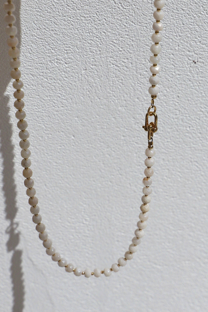 N1130GWH Necklace-White Silverite Beaded