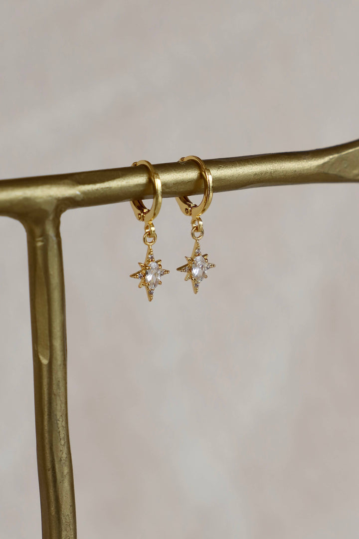 E1733G Gold Starlight Huggies