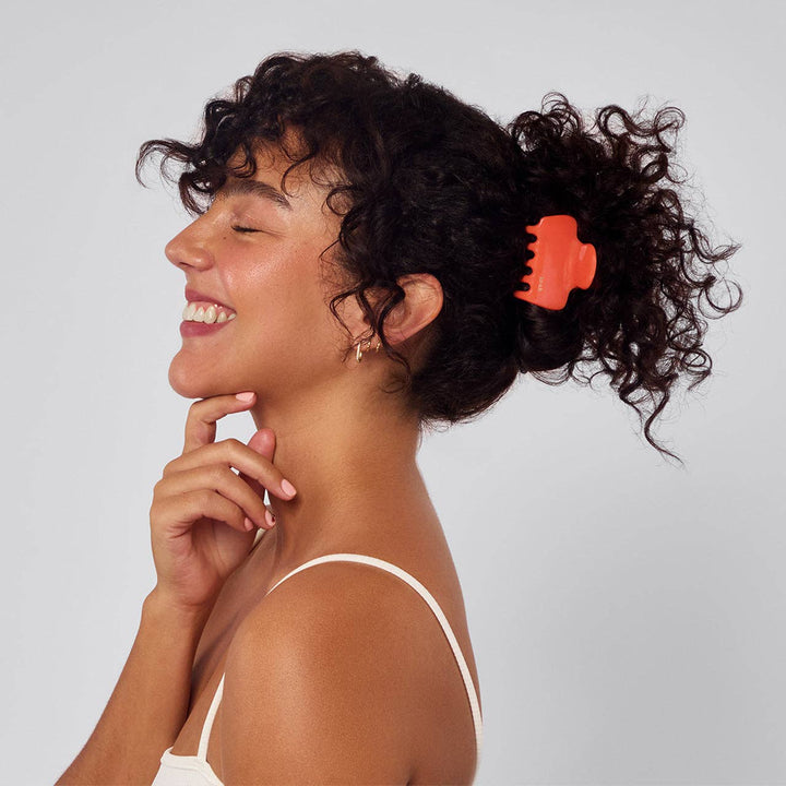 Recycled Plastic Medium Cloud Clip-Cherry