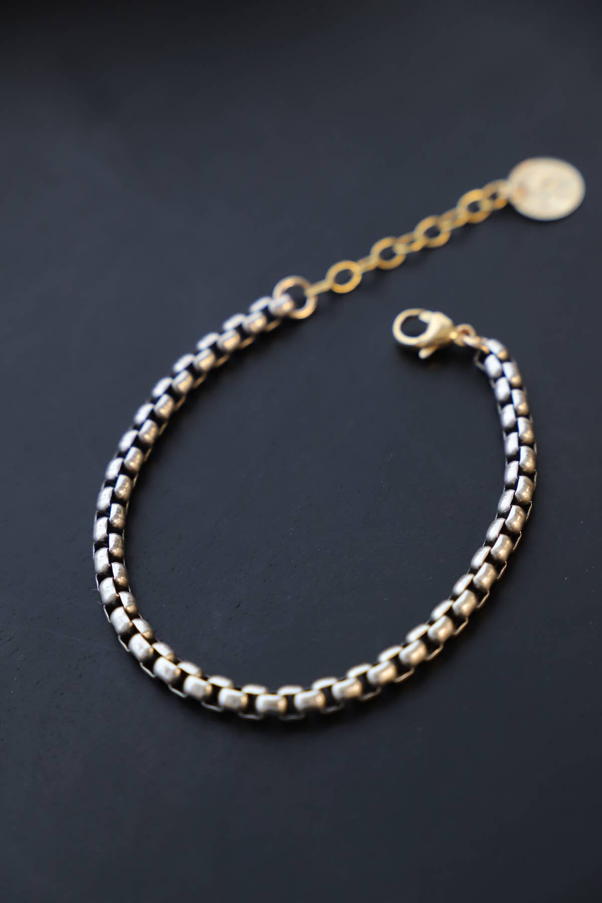 B1205 Silver Bracelet-Nova Antique Silver Round Box Chain