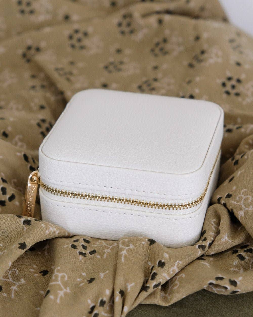 Corinne-White Leather Travel Jewelry Box
