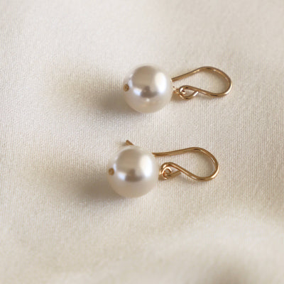 E1467 Assorted Earrings-Large Classic Pearl