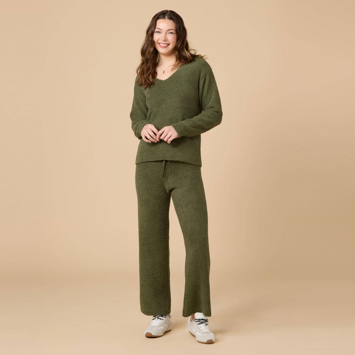 Women's Solid Marshmallow V-Neck Lounge Set