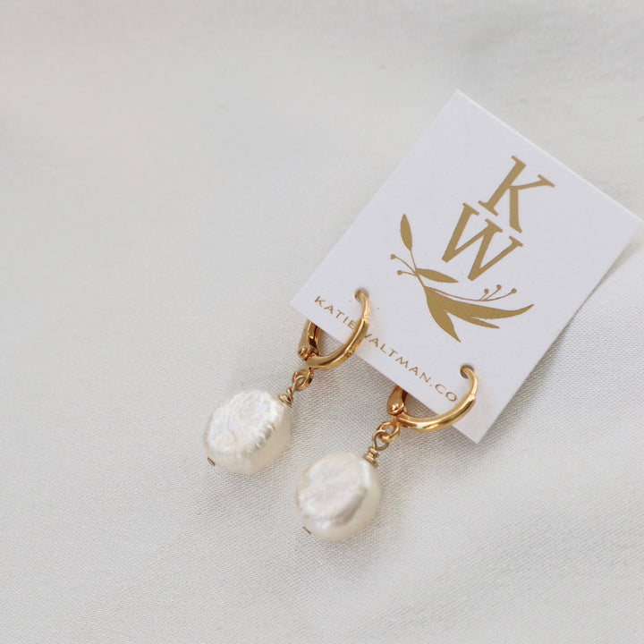 E1417G Gold Earrings-Keshi Pearl Nugget Huggies