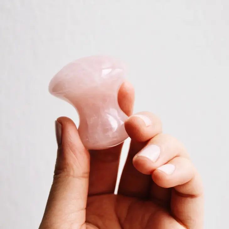 De-Puffing Rose Quartz Eye Massager