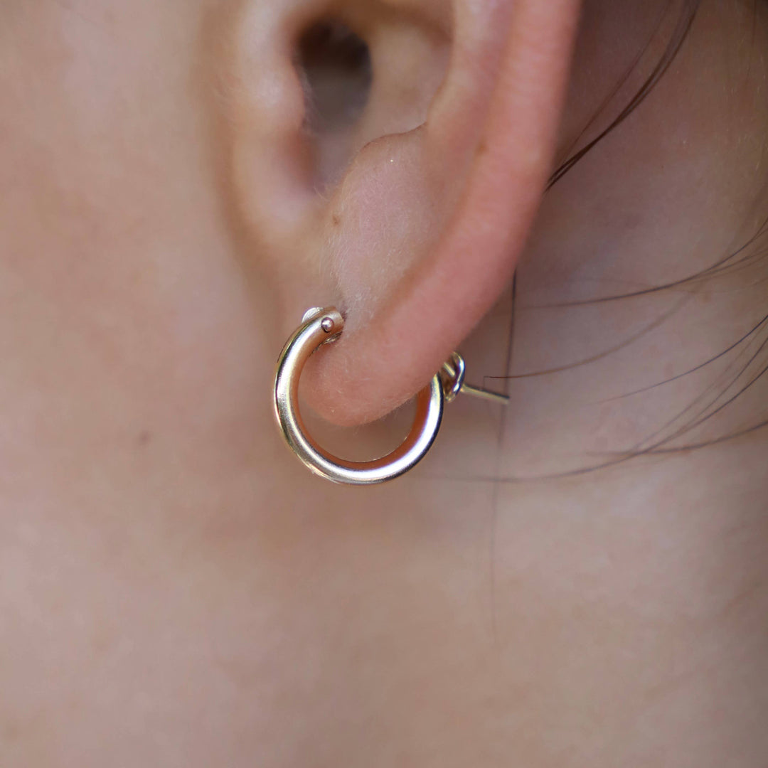 E1172G Gold Earrings-Small Gold Filled Hoops