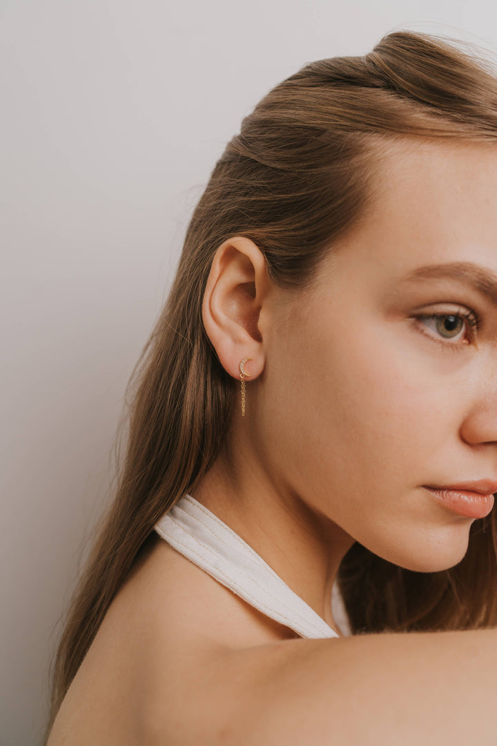 Earrings-Chain Huggie Moon