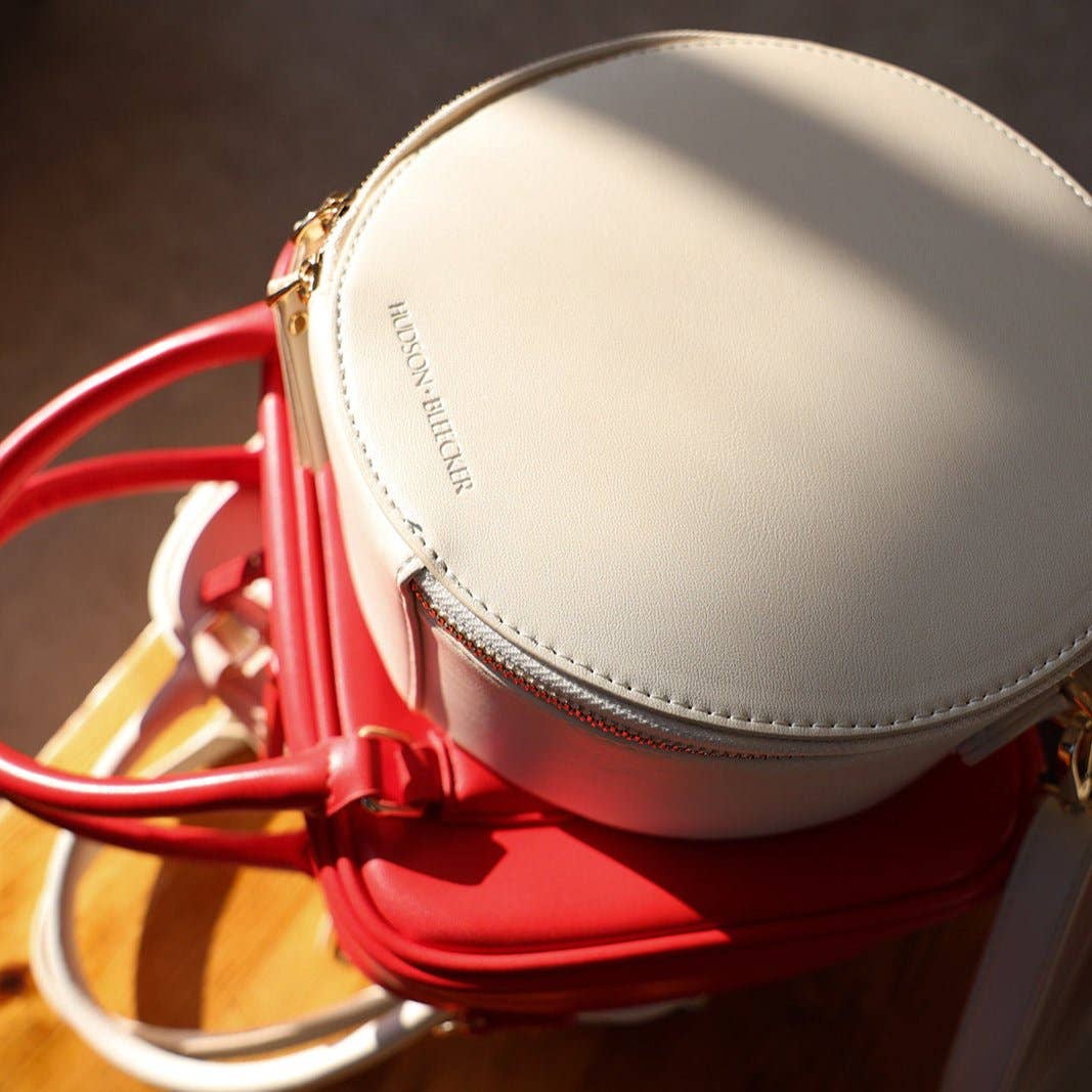 Nomad Round Travel Case-Ecru Cream