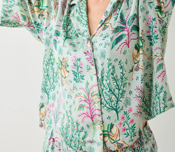 Camel's Courtyard Satin