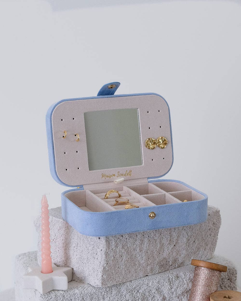 Brigitte velvet travel jewelry box