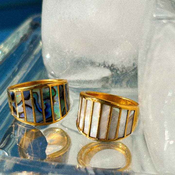 Ring-Cambria White Shell Statement: 7