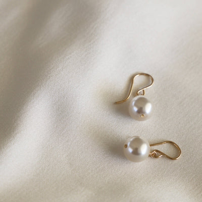 E1467 Assorted Earrings-Large Classic Pearl