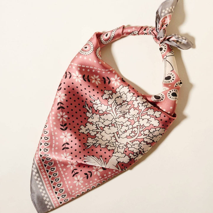 Western-Inspired Silk-Feel Scarf with Vintage Paisley Print