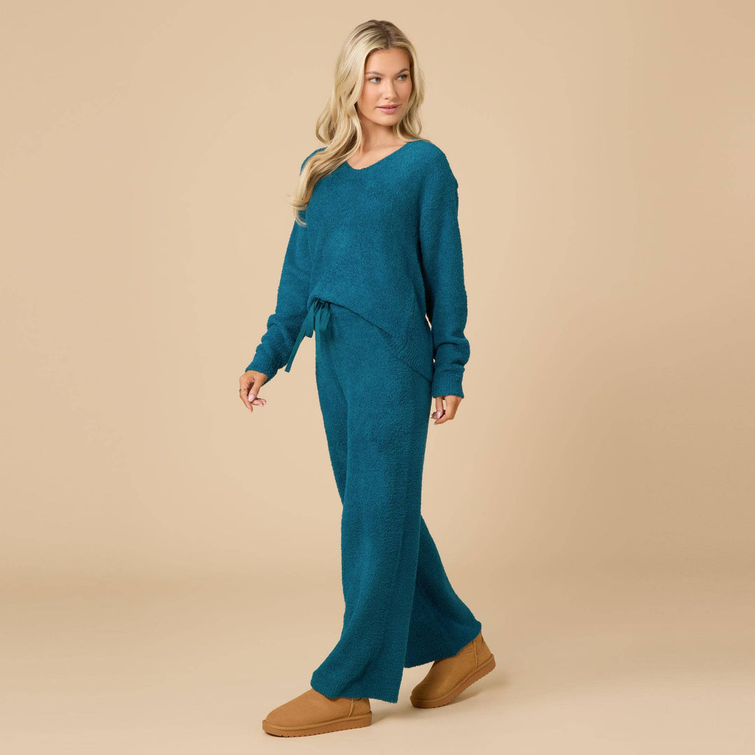Women's Solid Marshmallow V-Neck Lounge Set