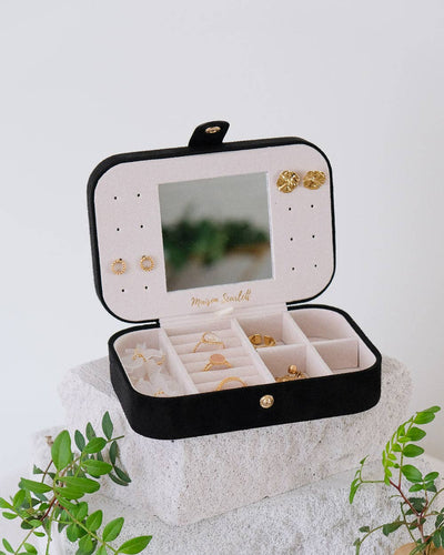 Brigitte velvet travel jewelry box