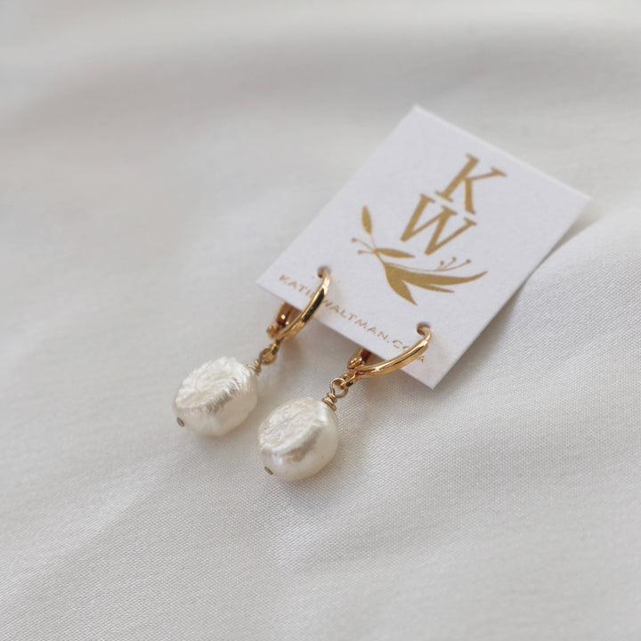 E1417G Gold Earrings-Keshi Pearl Nugget Huggies
