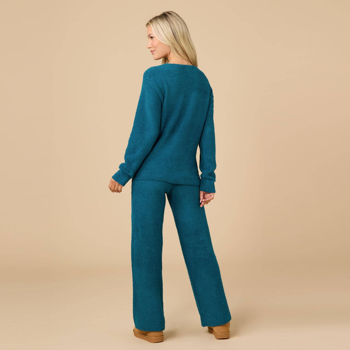 Women's Solid Marshmallow V-Neck Lounge Set