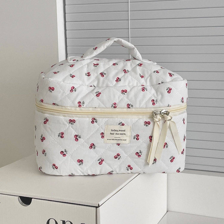 Sweet Cherry Print Make Up Bag DP25A554