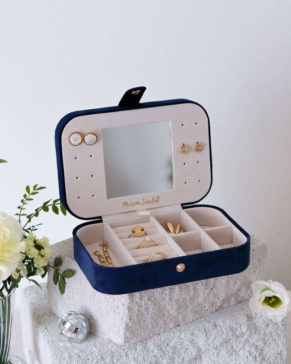 Brigitte velvet travel jewelry box