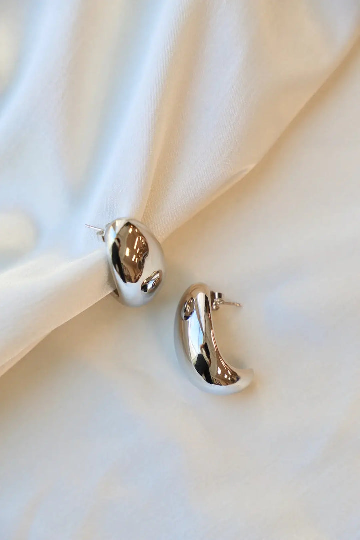 E1615S Silver Earrings-Suki Teardrop Studs