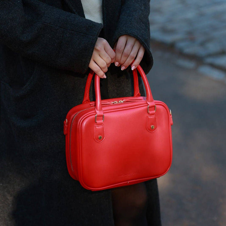 Voyager Toiletry Bag - Red