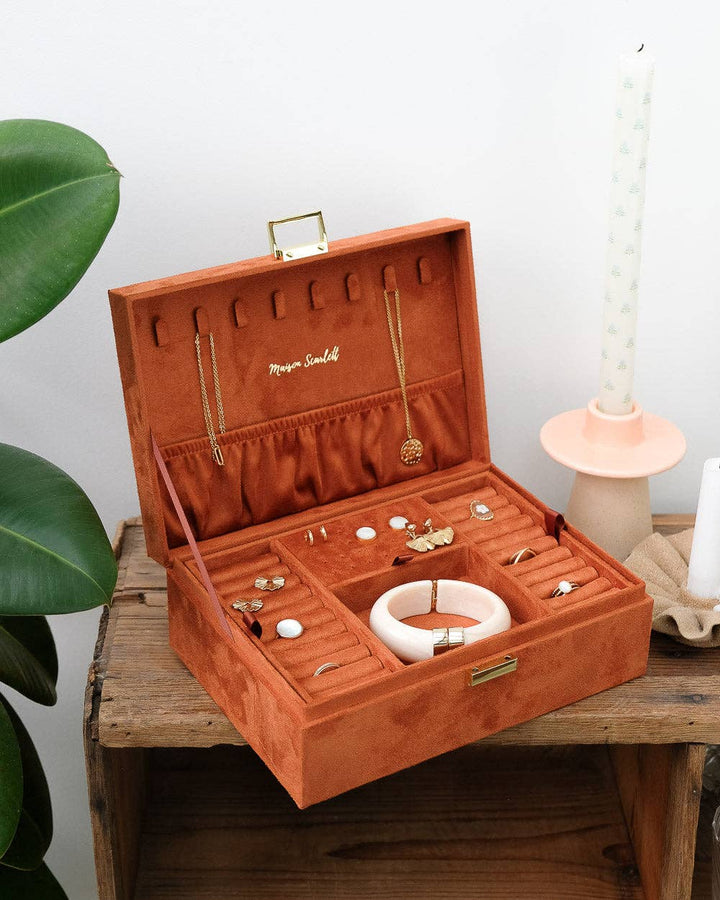 Louise-Velvet Jewelry Box
