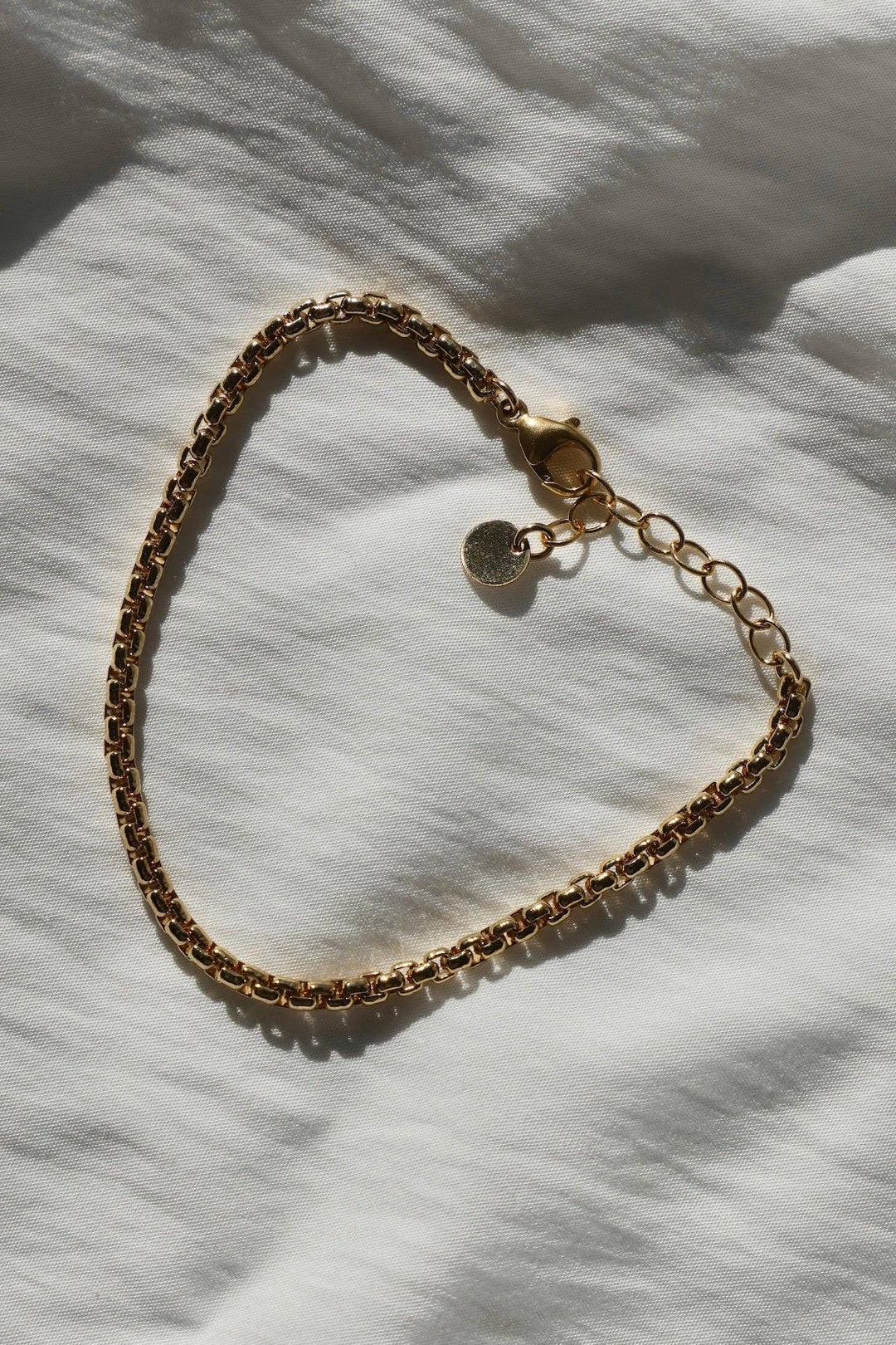 B1197G Bracelet-Nova Holland Round Box Chain Gold SMALL
