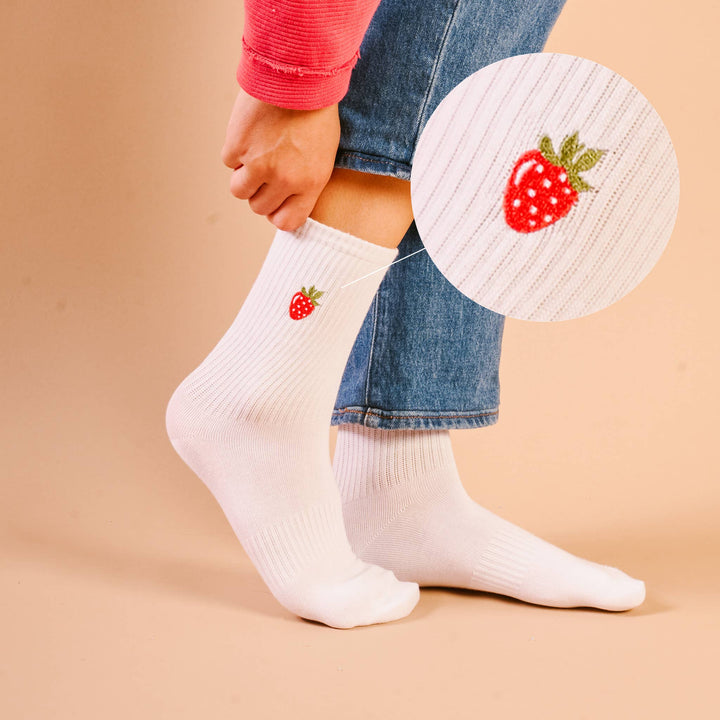 Embroidered Crew Socks-Strawberry