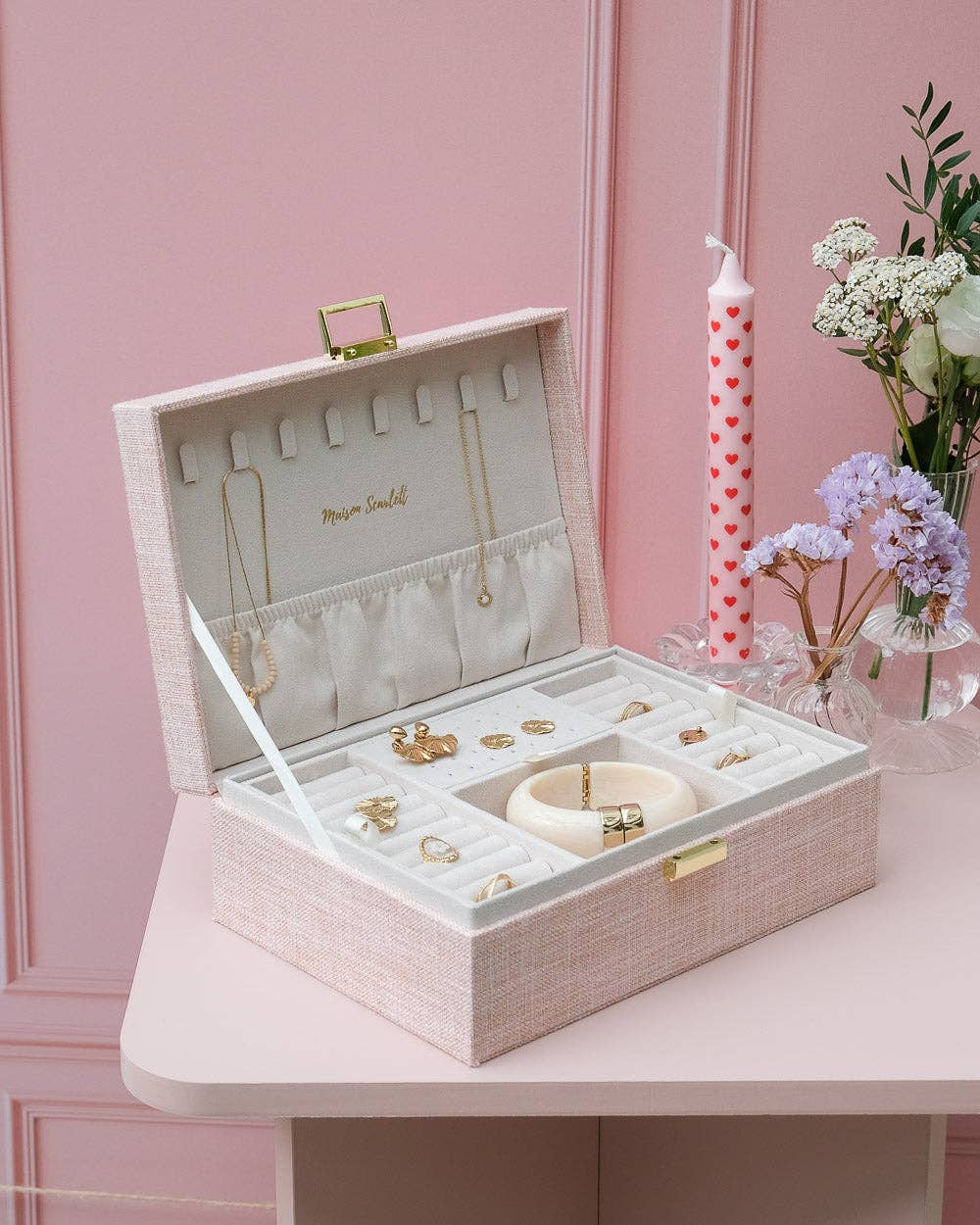 Louise-Linen Jewelry Box