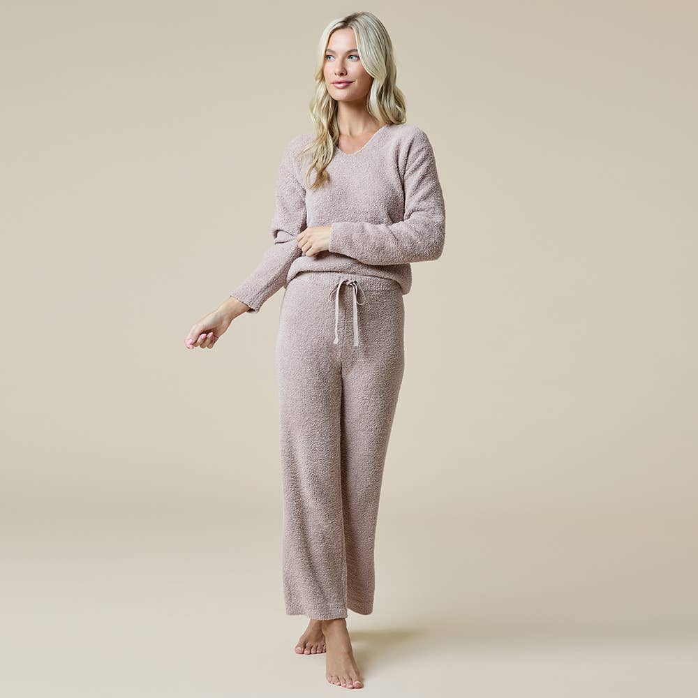 Women's Solid Marshmallow V-Neck Lounge Set