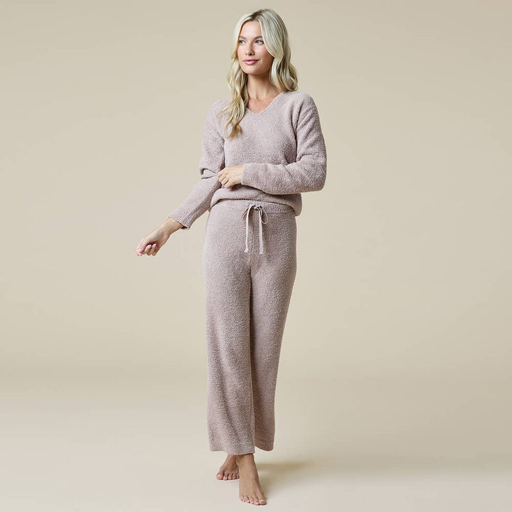 Women's Solid Marshmallow V-Neck Lounge Set