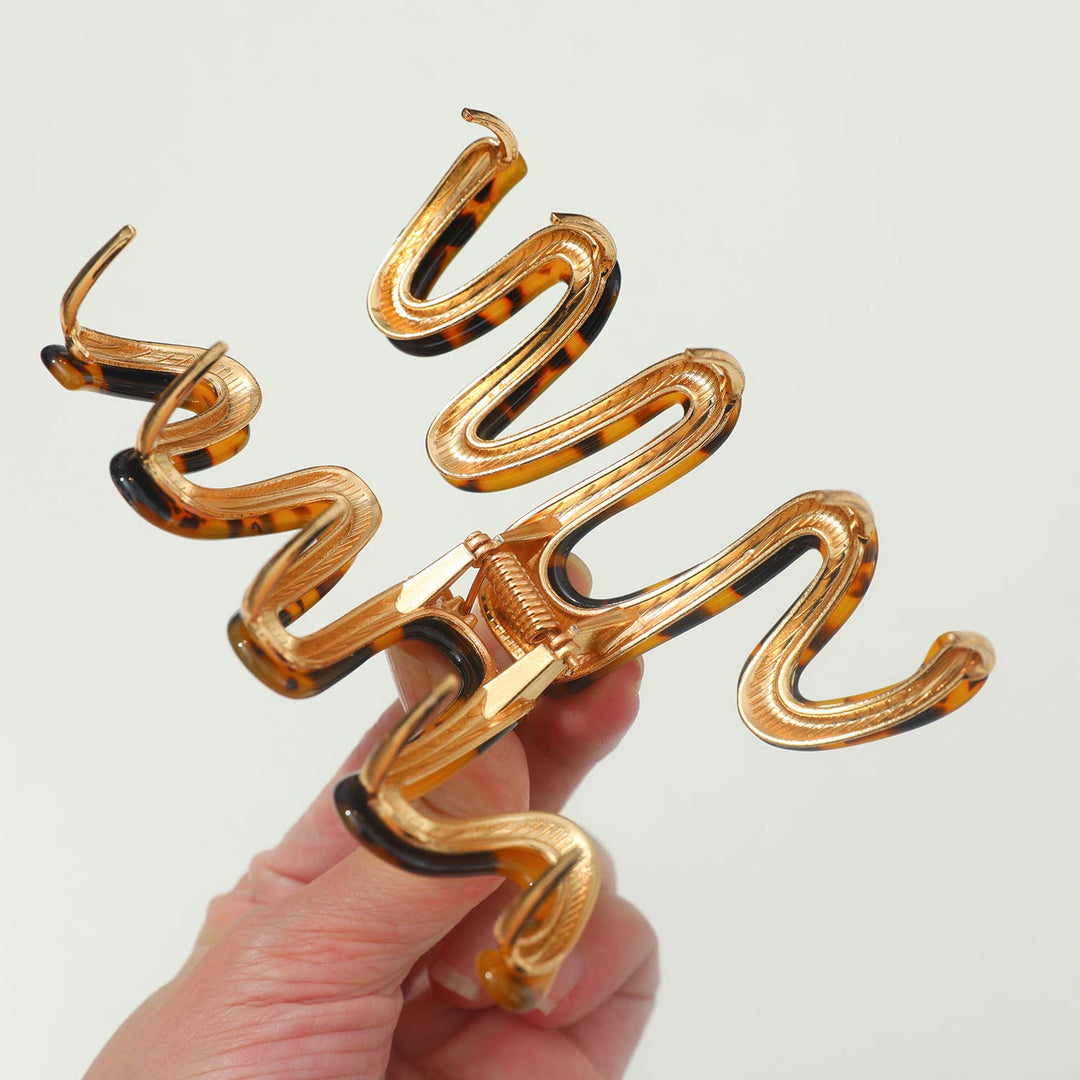 Willow | Large Squiggle Metal Claw Clip